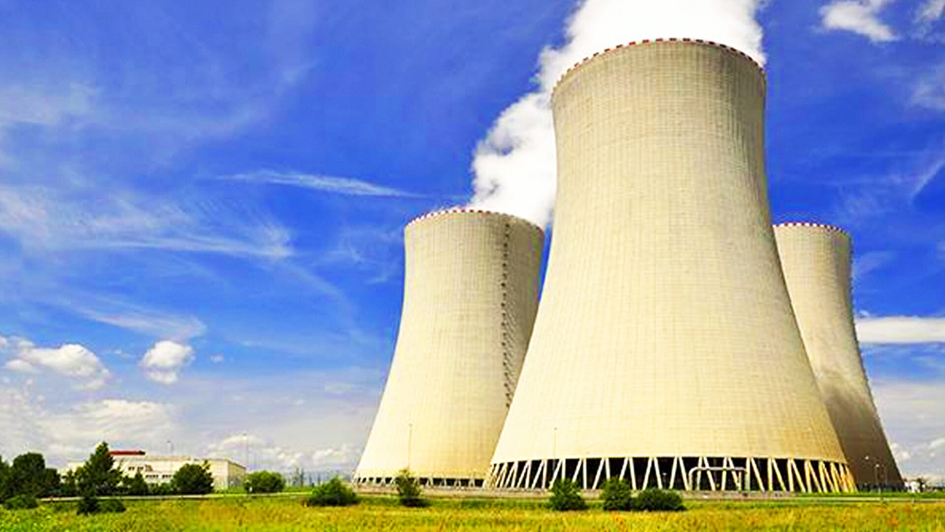 Фото атомной электростанции. АЭС Моховце Словакия. Электроэнергетика АЭС. Атомная энергия АЭС. Энергетика Японии ТЭС.